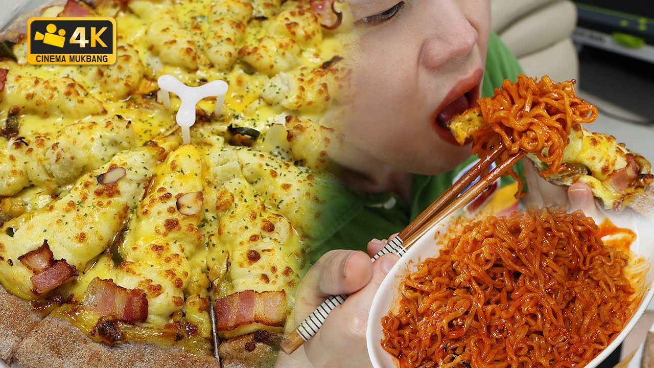 고구마피자는 진짜 불닭이랑.. Sweetpotato pizza+Fire noodles= ohw.. Cinema Mukbang DoNam 시네마먹방