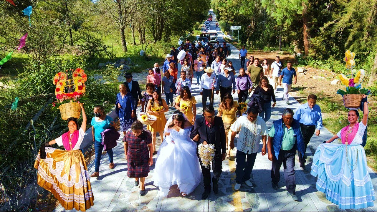 As&iacute; son las BODAS en OAXACA: Cultura que Deslumbra