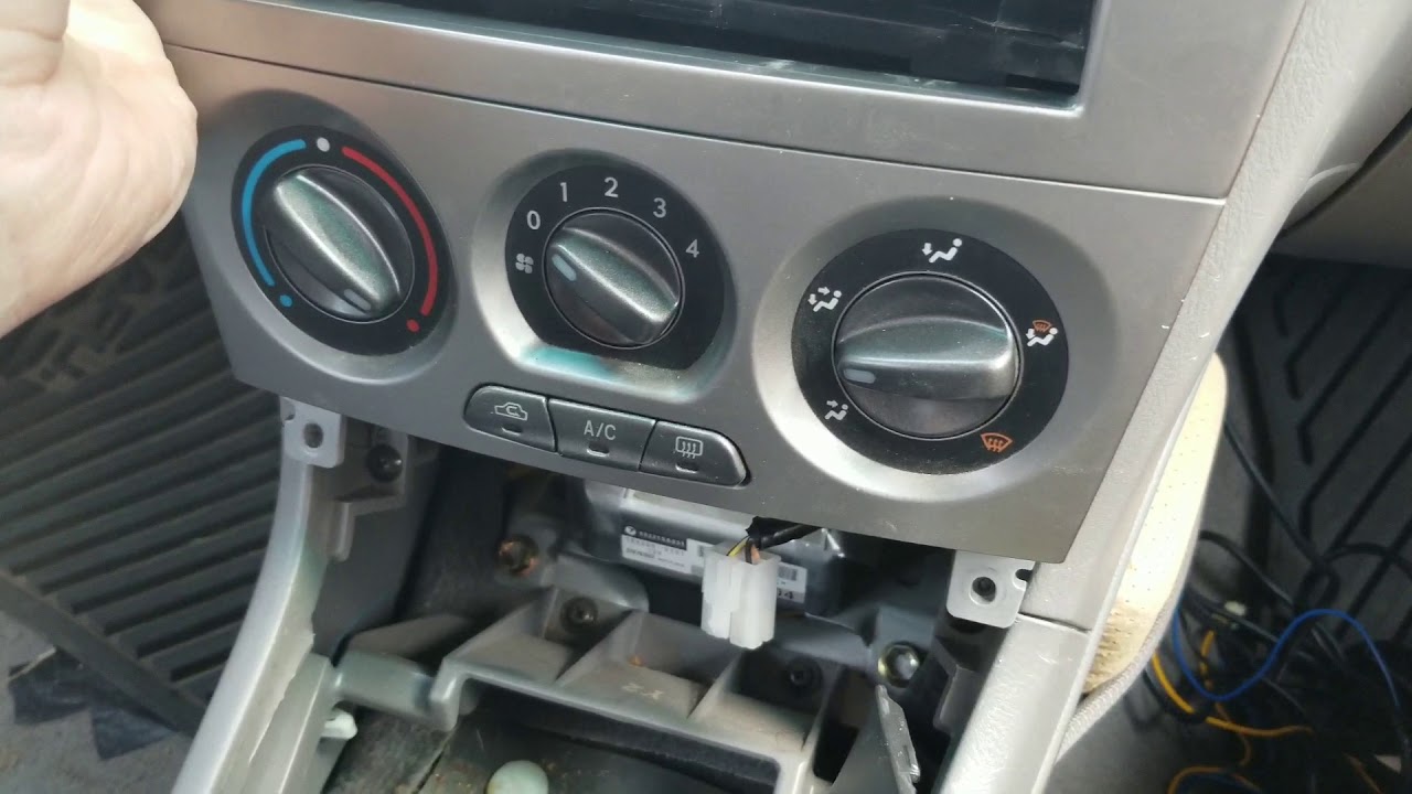 Быстро и по делу: снятие ручного климат-контроля на Subaru Forester 2003 года