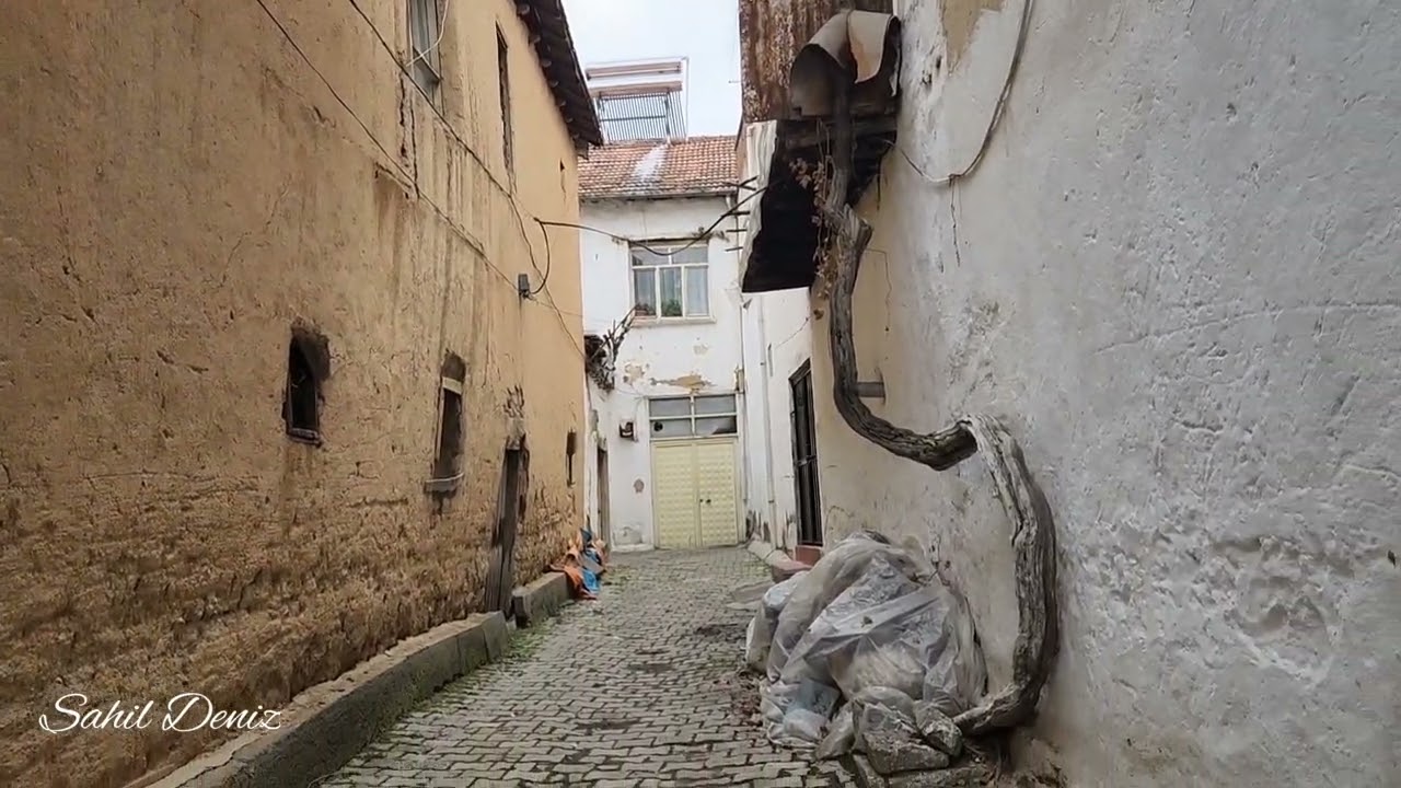 Malatya Kileyik'in burun buruna cumbalı kerpiç konakları ölüm uykusunda mı?