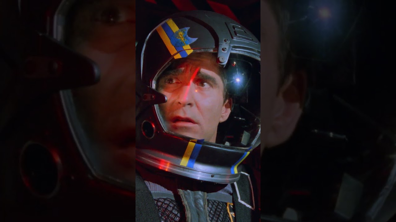 Commander Sinclair Gets Captured During The Earth-Minbari War | Babylon 5