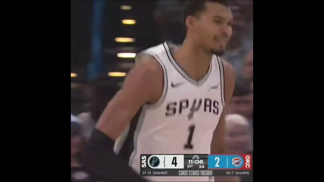 Wemby dunks on chet holmgren 