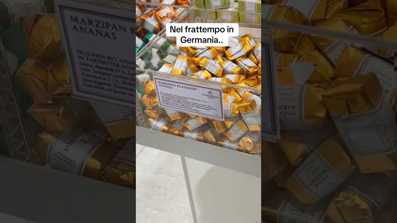 Nel frattempo in Germania: Marzapane e Ananas 🤣 