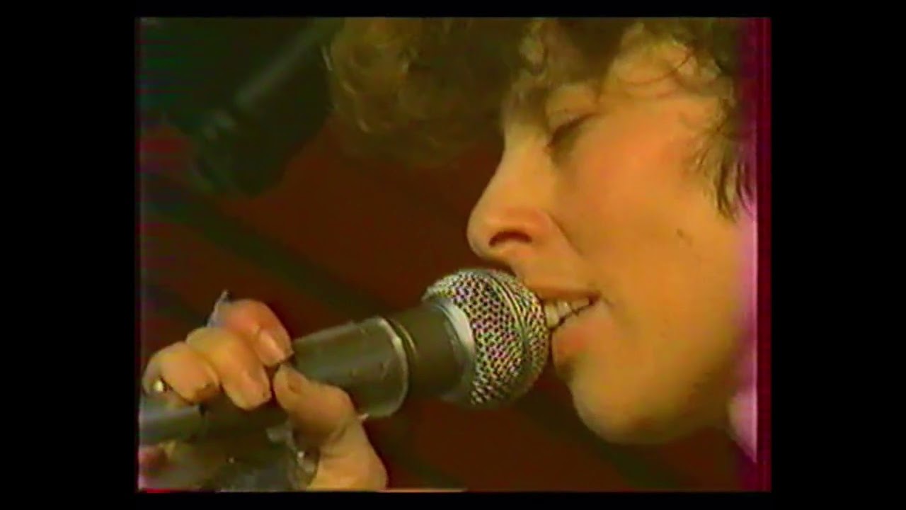 Minimal Compact 