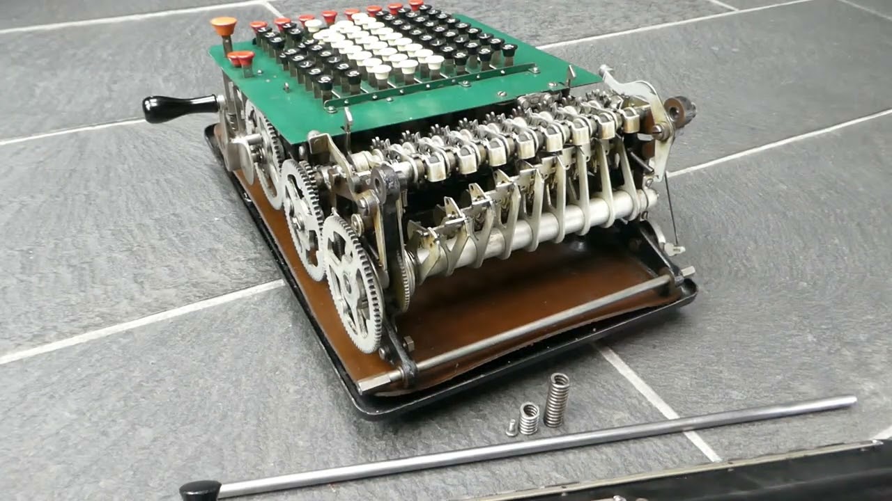 The mechanism of the Monroe K mechanical calculator