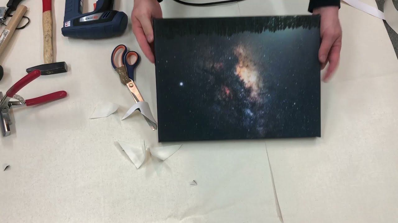 Натяжка полотна на раму|Stretching the canvas on a wooden frame|Naciąganie płótna na drewniane ramie