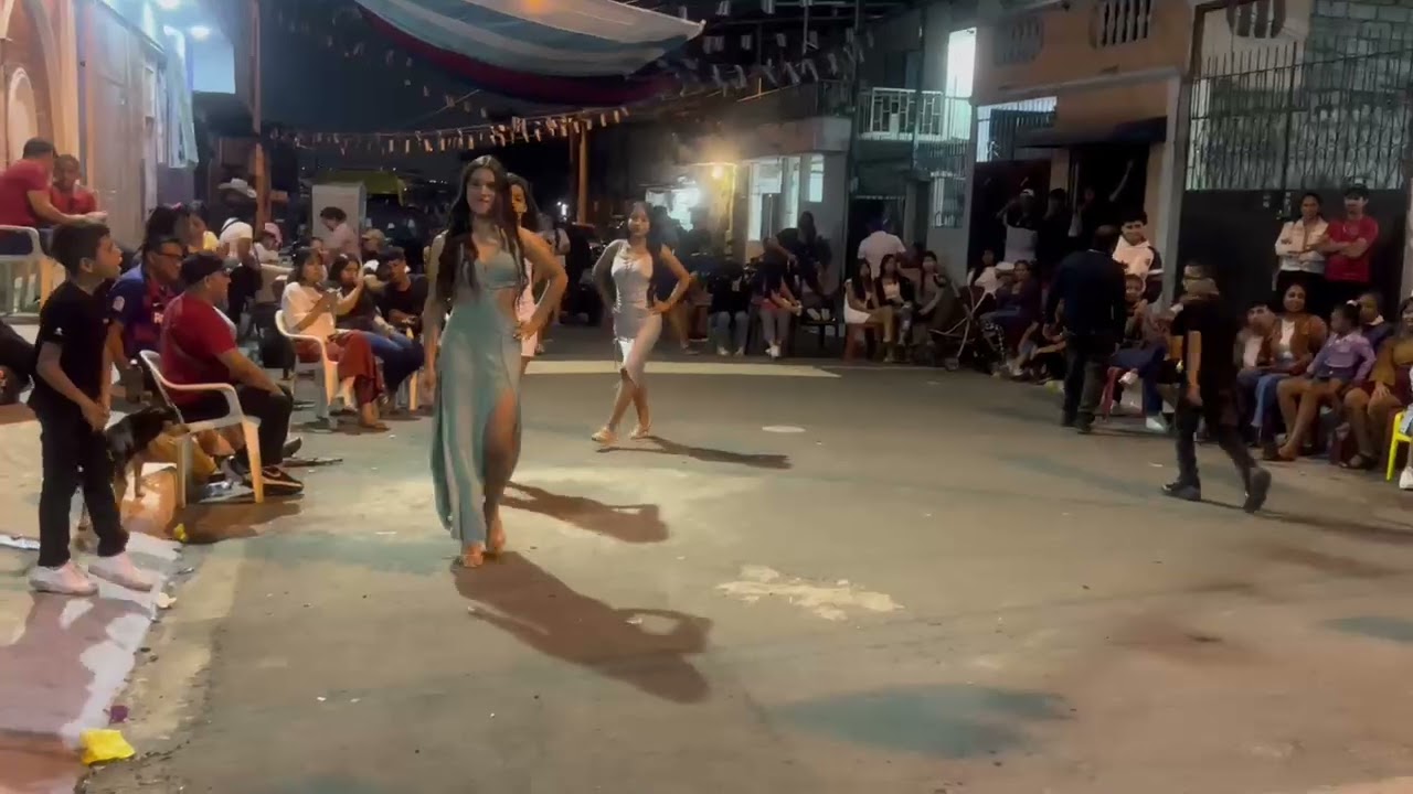 Elección de la reina fiesta julianas 