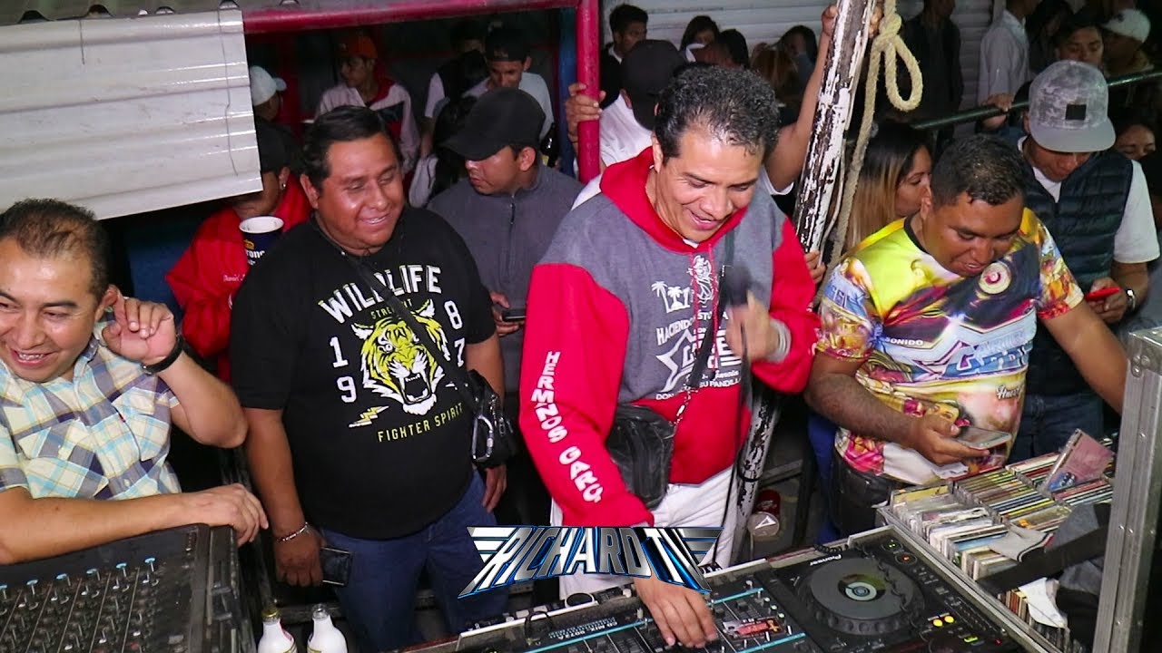 UN EXITO QUE NACE EN LA CABINA DE CARIBE 66 //CUMBIA PERUANA RUTINA// ARAGON