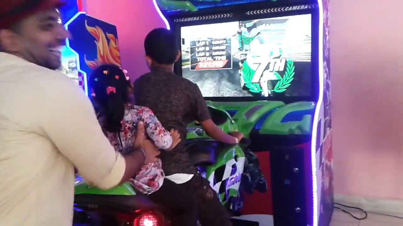 Kid's Game Zone at Fantasy Kingdom | Virtual Reality Game