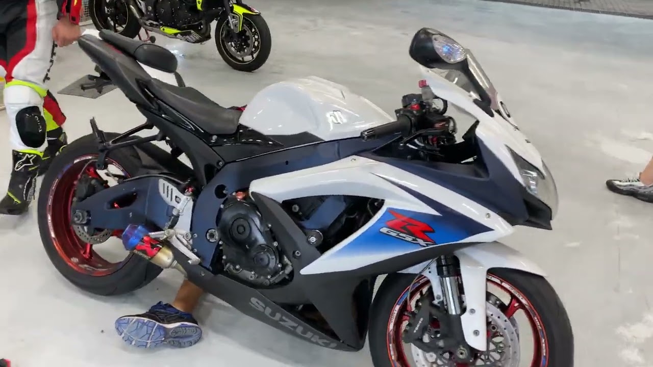 Ajuste suspensão SAG Srad 750 / Motorcycle suspension adjustment GSX-R Suzuki