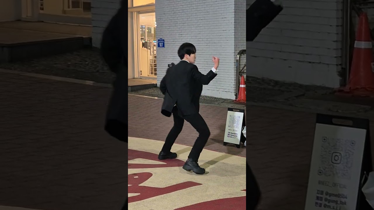 20250401 201643 #니즈 홍대 버스킹 #NEEZ Hongdae Busking