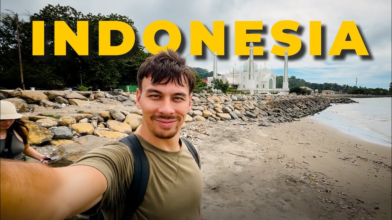 The Most UNDERRATED City in Sumatra - PADANG (Sumatra Roadtrip Part 1)