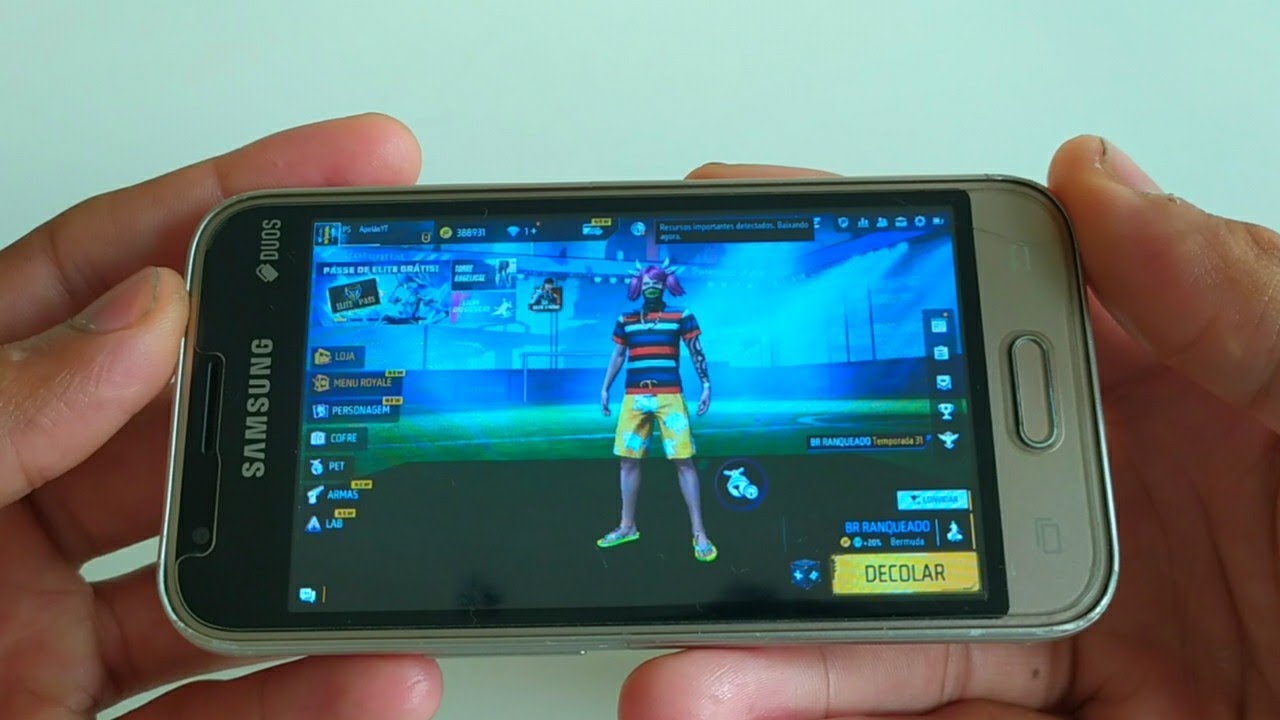 Samsung Galaxy J1 Mini Ainda Roda FREE FIRE !! 📱😱 [HANDCAM] ✅