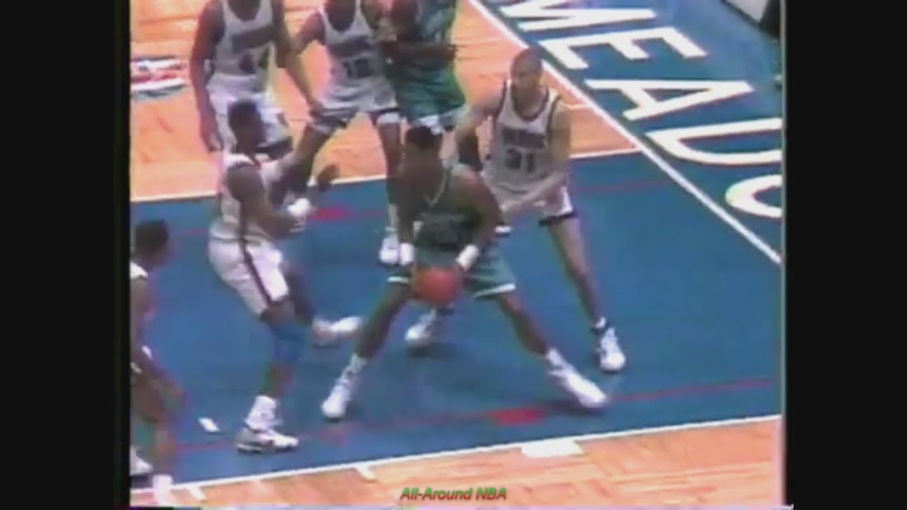 Alonzo Mourning 28 Points @ NJ Nets, 1992-93.