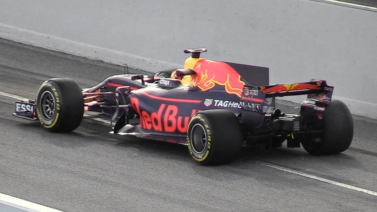 Red Bull RB13 2017 F1 Car in Action - Formula 1 Pre-Season Tests in Spain