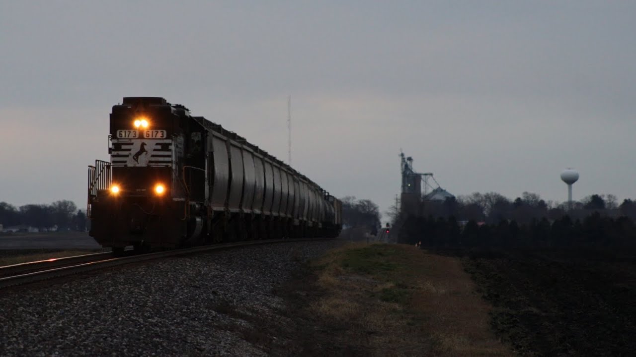 Classic NW SD40 on Home Rails! NS 6173 Leads D91 Out of Philo, IL