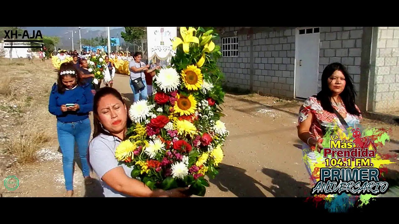 Primer aniversario de LA MAS PRENDIDA 104.1 FM. (Recorrido hacia la Feria de Colcullco)