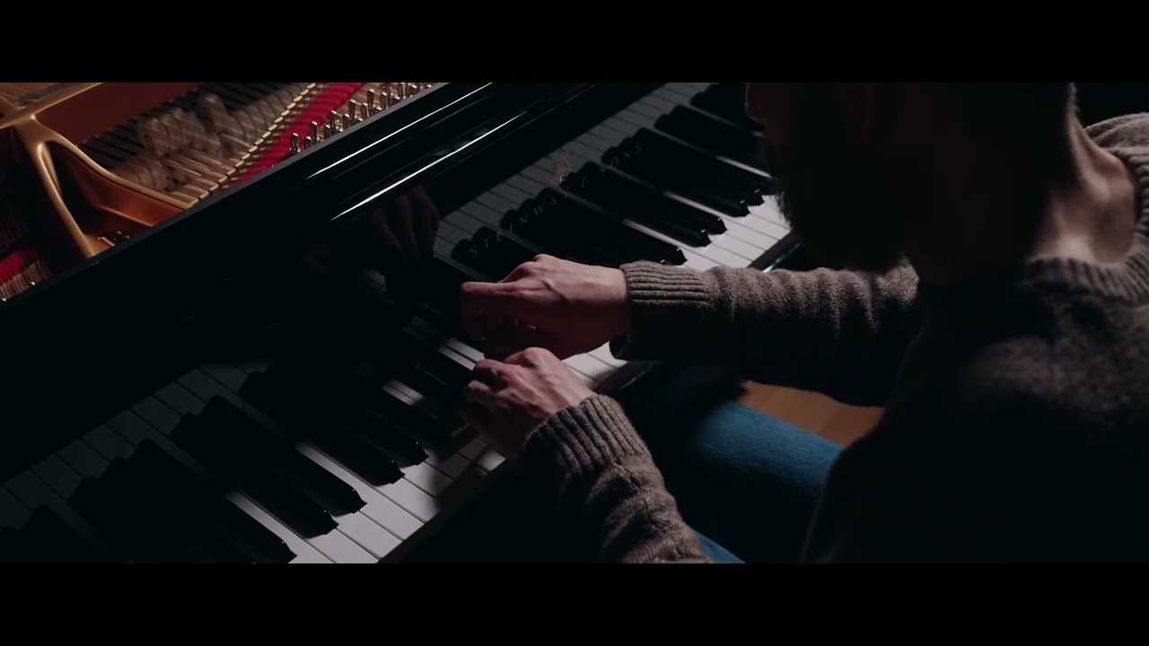 Michael Hersch - The Vanishing Pavilions - movement no. 44 [Michael Hersch, piano]