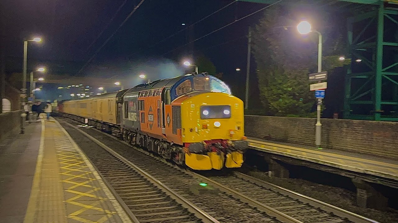 Class 37’s 37419 & 37405 At FULL POWER Giving Some English Electric THRASH