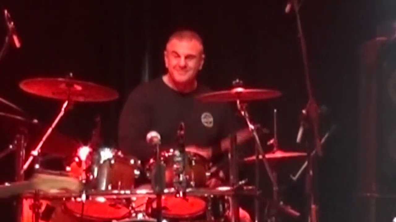 ΦΙΛΟΙ ΓΙΑ ΠΆΝΤΑ ΤΑΙΝΙΑ ΦΑΝΤΑΣΙΑΣ LIVE AT KYTTARO 2002GR 50TH ANNIVERSARY