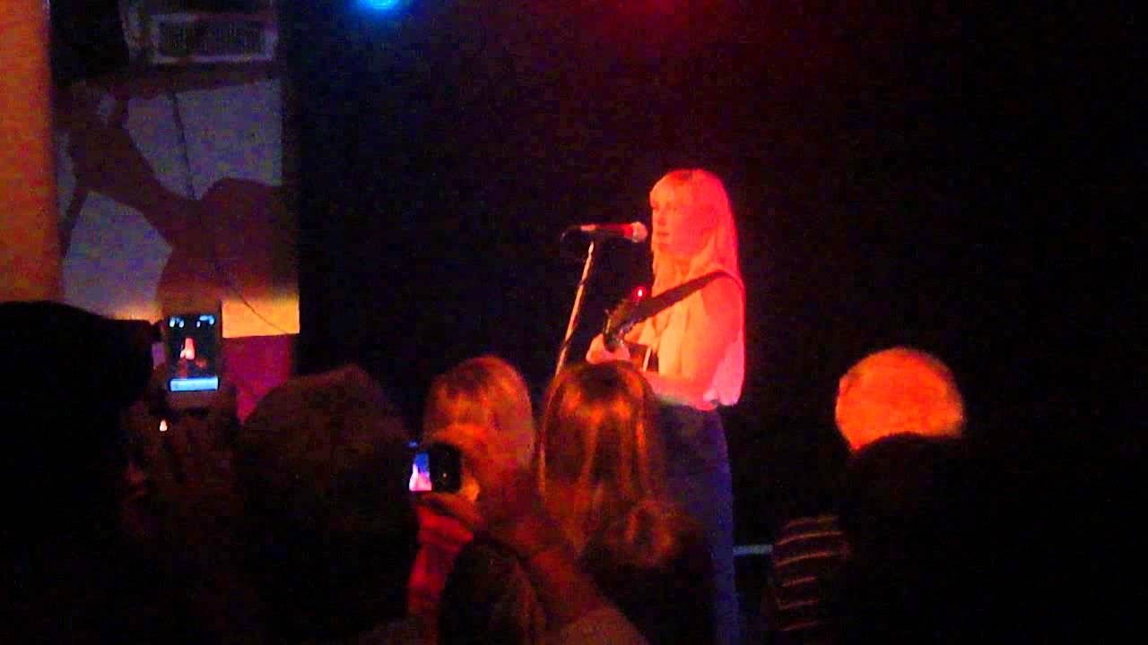 Laura Marling - Saved These Words (New Song)