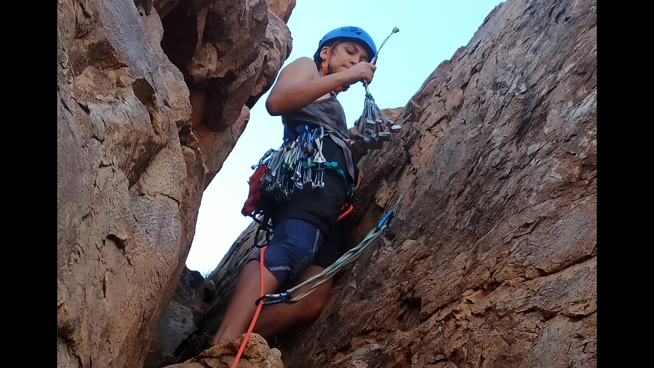 EP  01 Marocco - multi pitch tradclimb in Tafraout