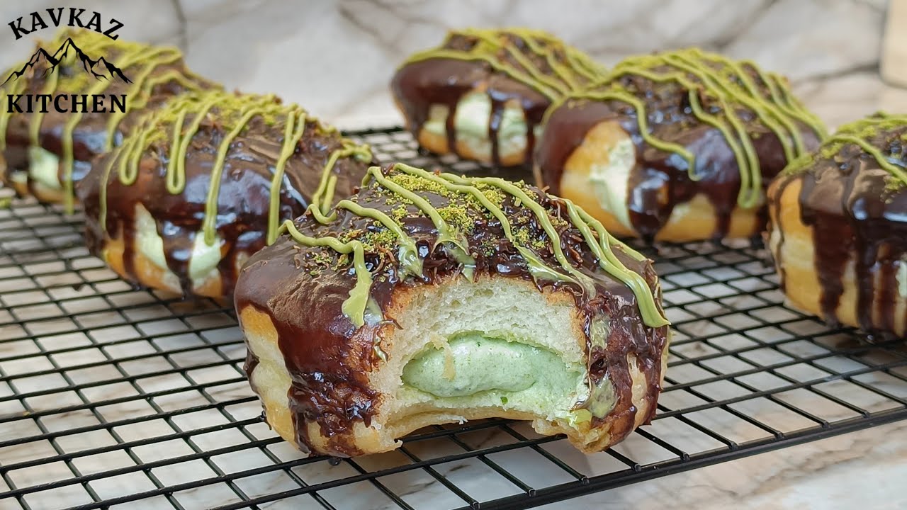 💚Dubai Chocolate Pistachio Donut.🍩