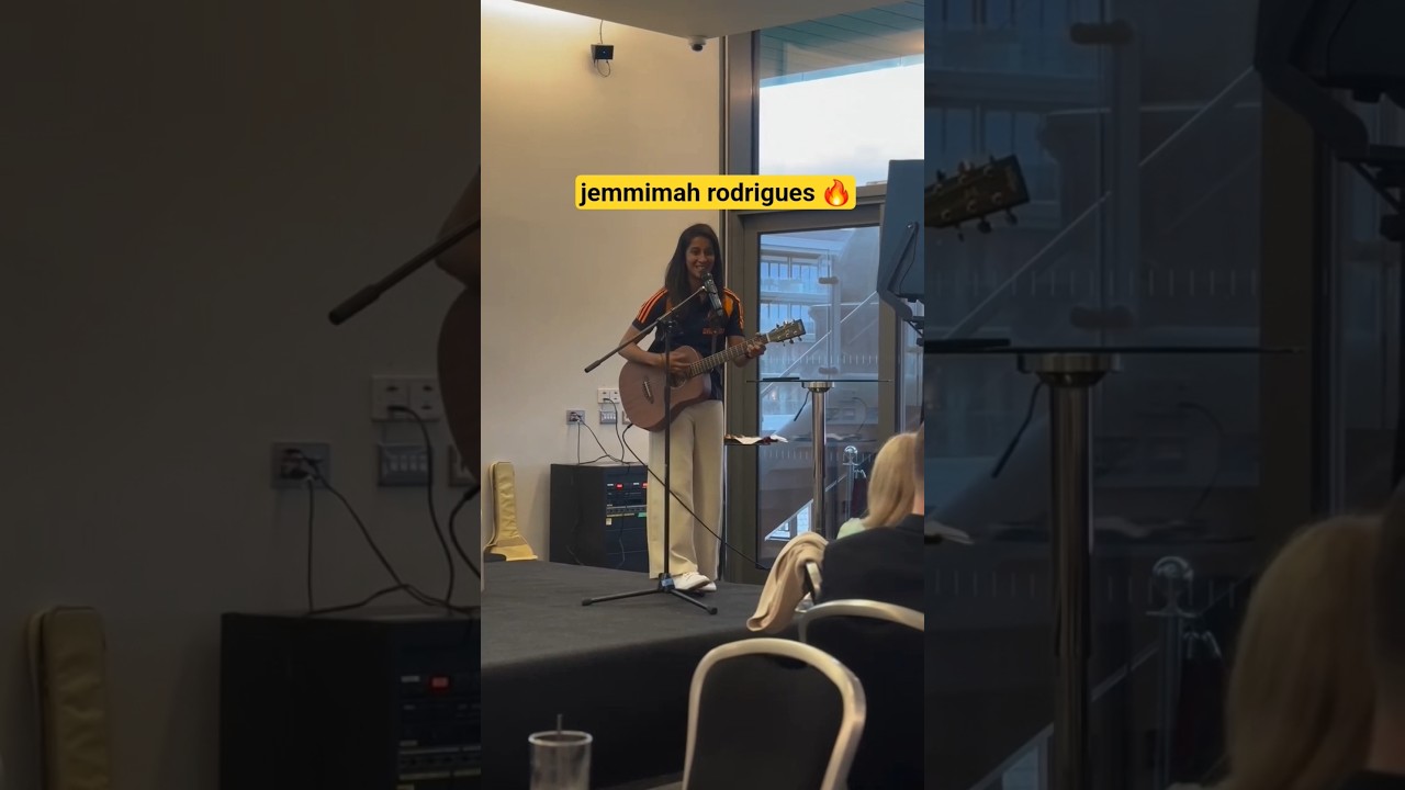 jemmimah rodrigues SINGING aaj kal tere mere 🔥 #shorts #jemimahrodrigues