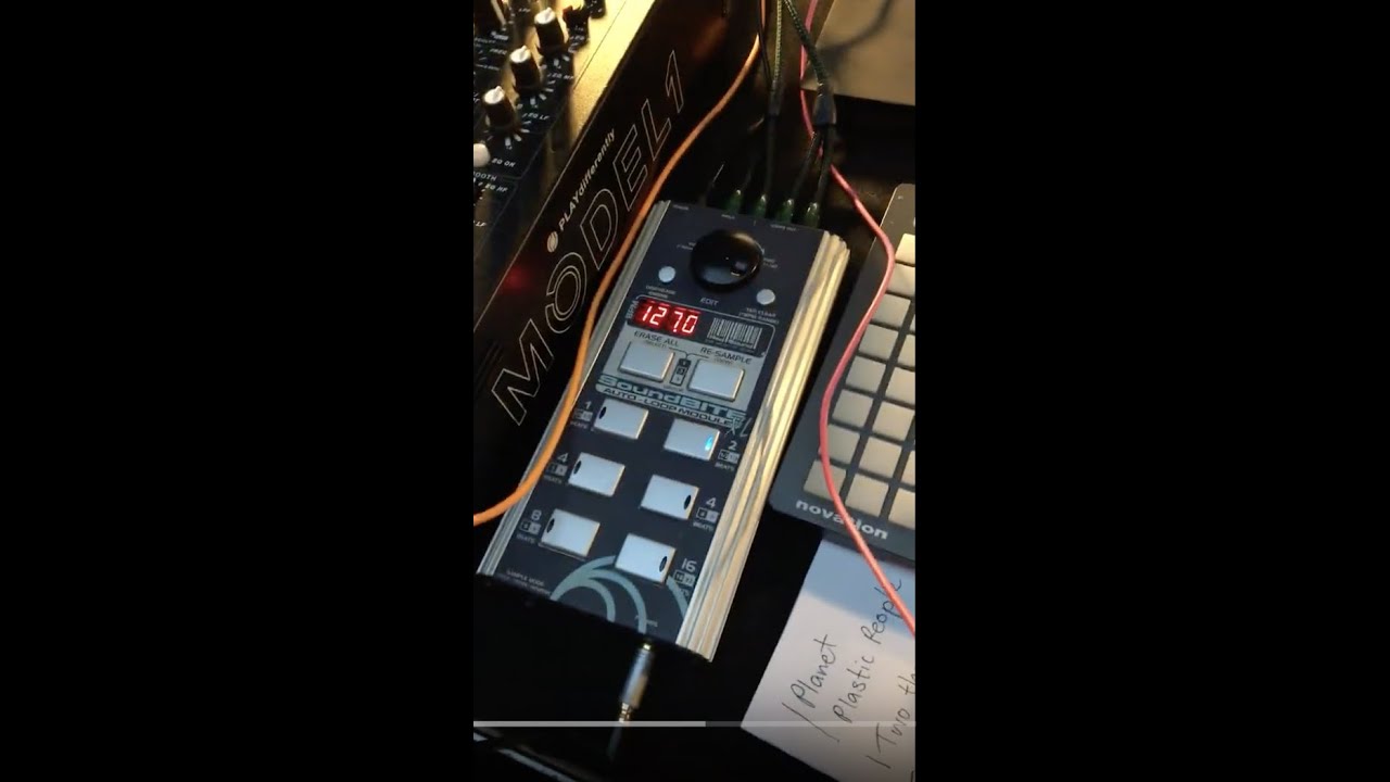 How I PLAY: Four Tet's MODEL 1 LIVE DJ Set-Up