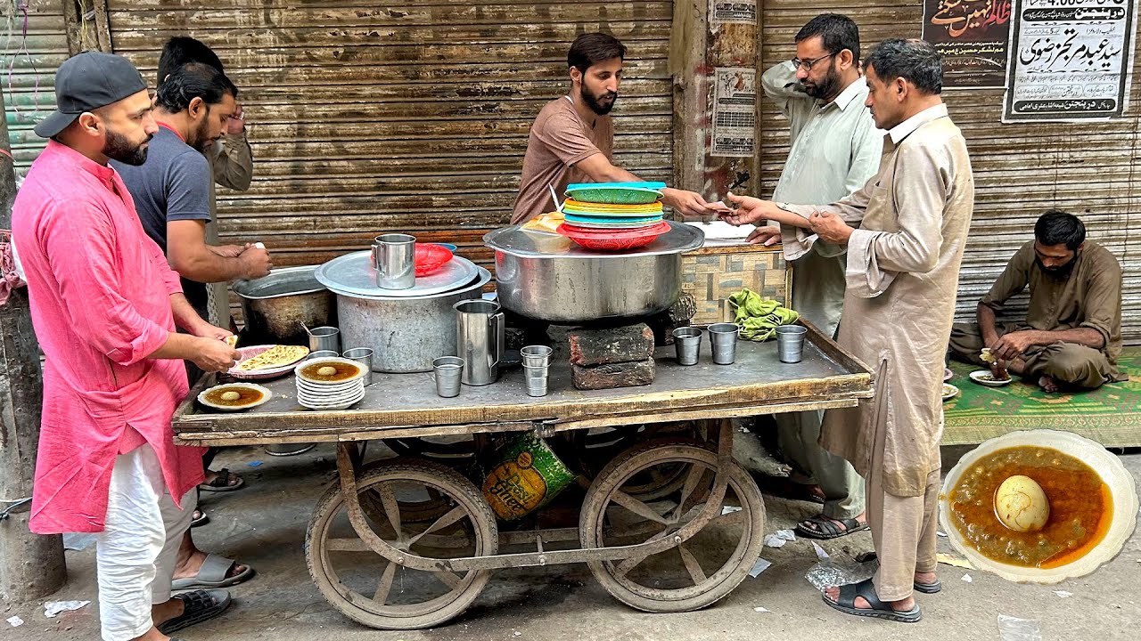 ROAD SIDE STREET FOOD TOUR IN PAKISTAN | VIRAL STREET FOOD VIDEO COLLECTION IN LAHORE