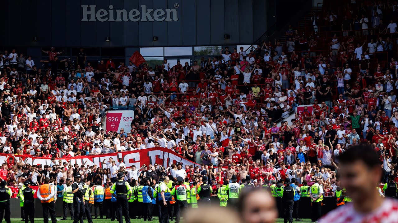 Bristol City secure play-off spot! | Full-Time Scenes