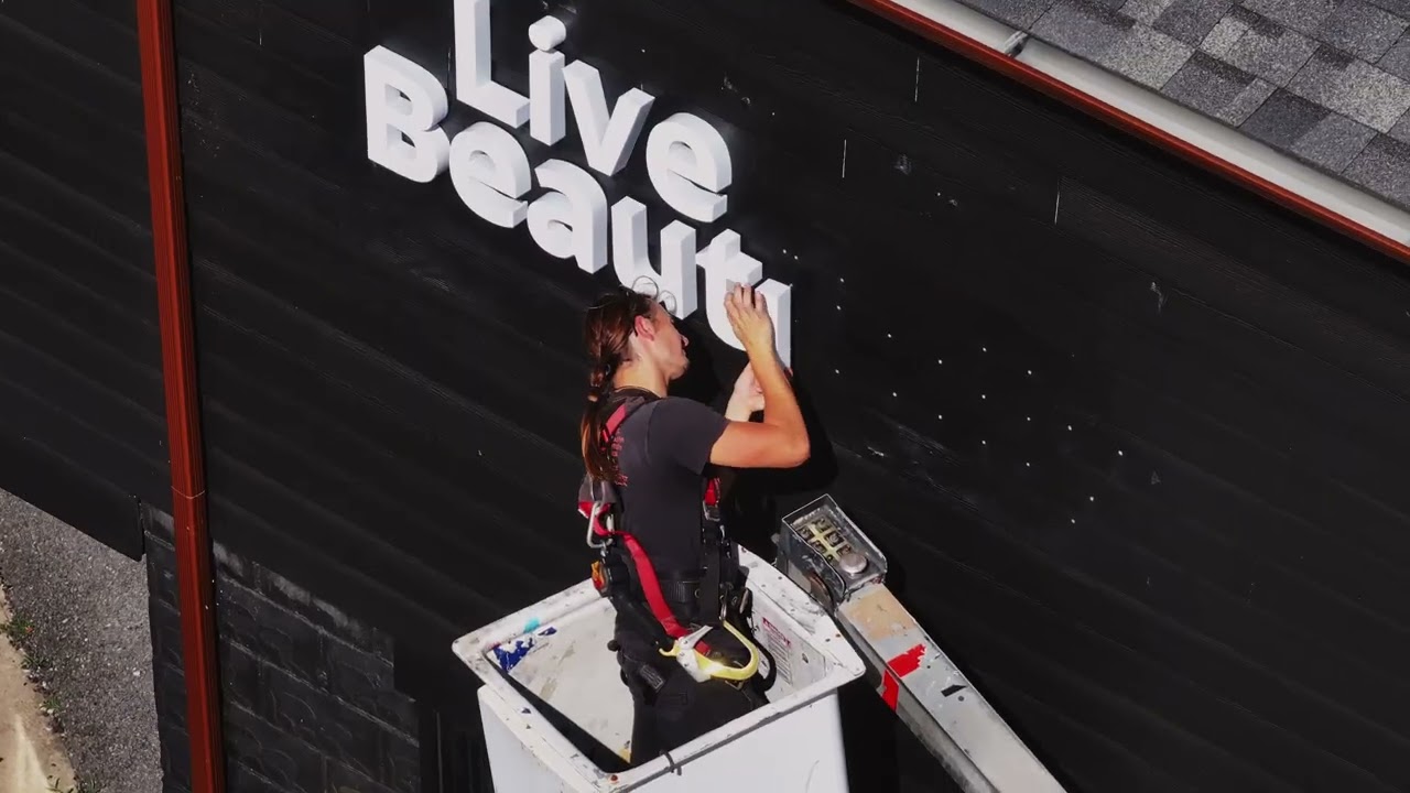 L&L Ventures: Live Beautifully Sign at HQ1