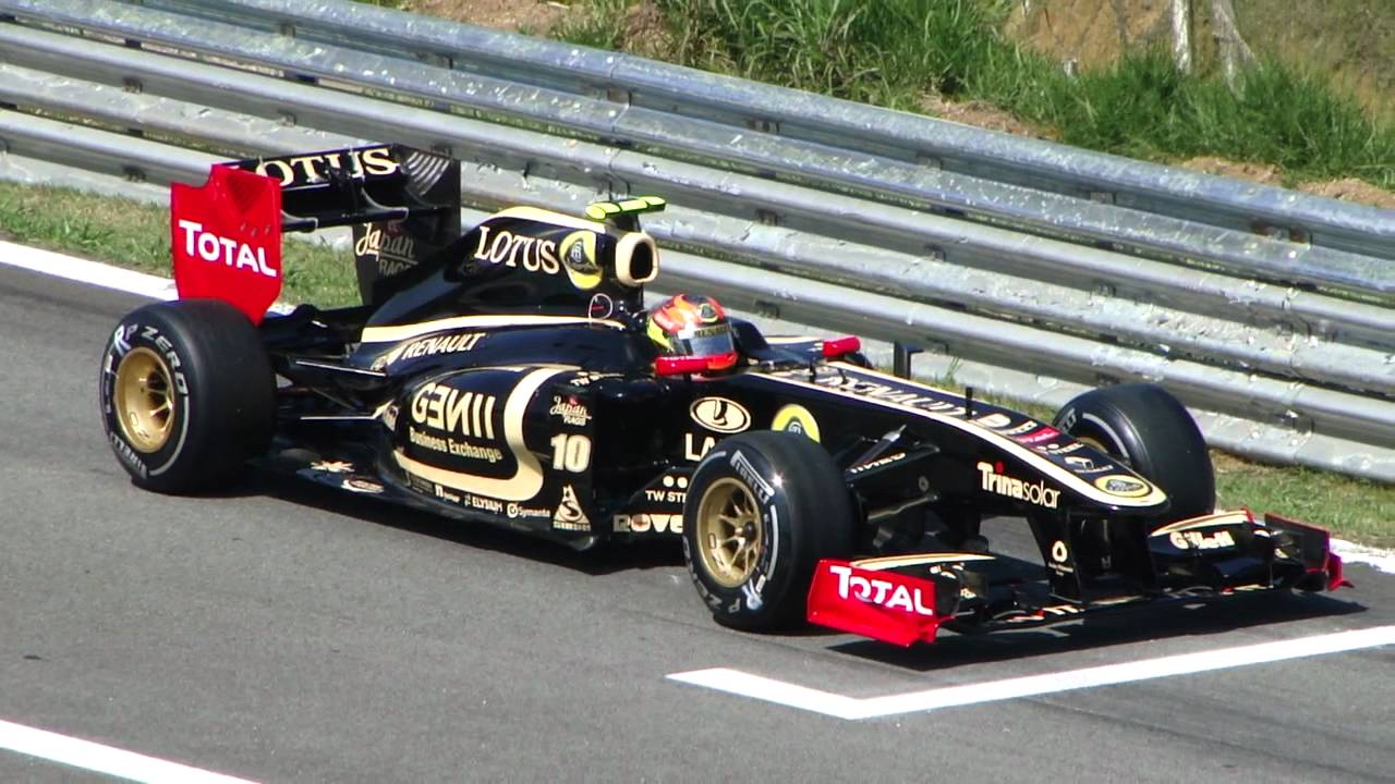 Lotus Renault - Vitaly Petrov treinando largada - GP Brasil F1 2011 - Setor G - Torcida PIsafundo