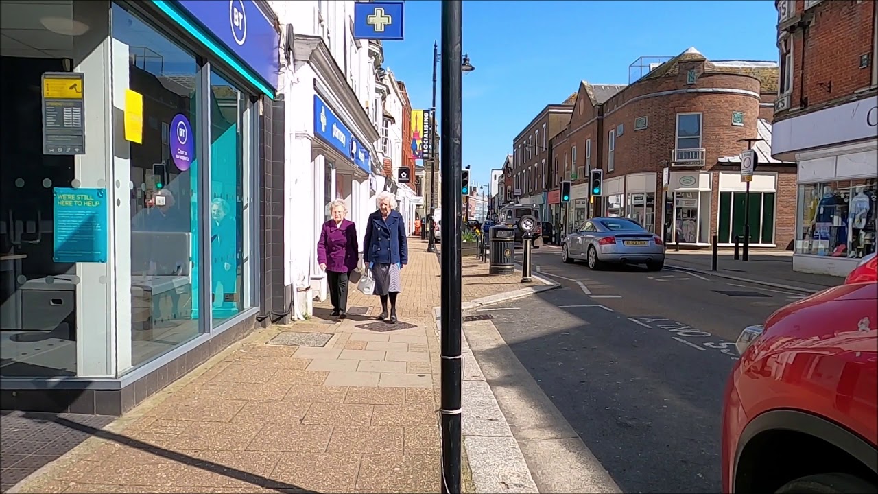 UK Lockdown Day 1 - Tuesday 24th March 2020 - Virtual Walk - Newport, Isle Of Wight | kittikoko