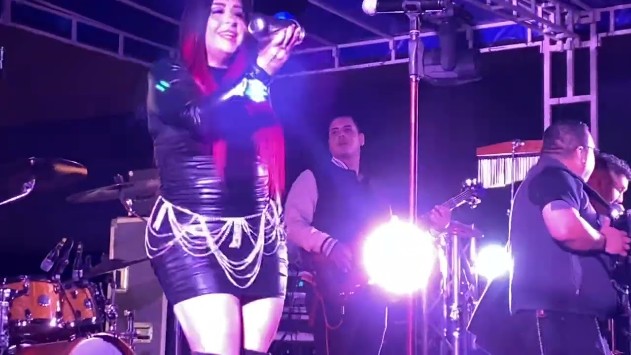 Mike Gonzalez & the Iconiczz @ TTMA -