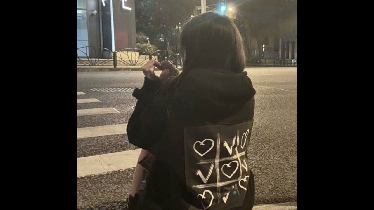 DeKMoonSmile - เธอคงไม่ชอบผมเป็นเเบบนี้ (prod. zerybeats)