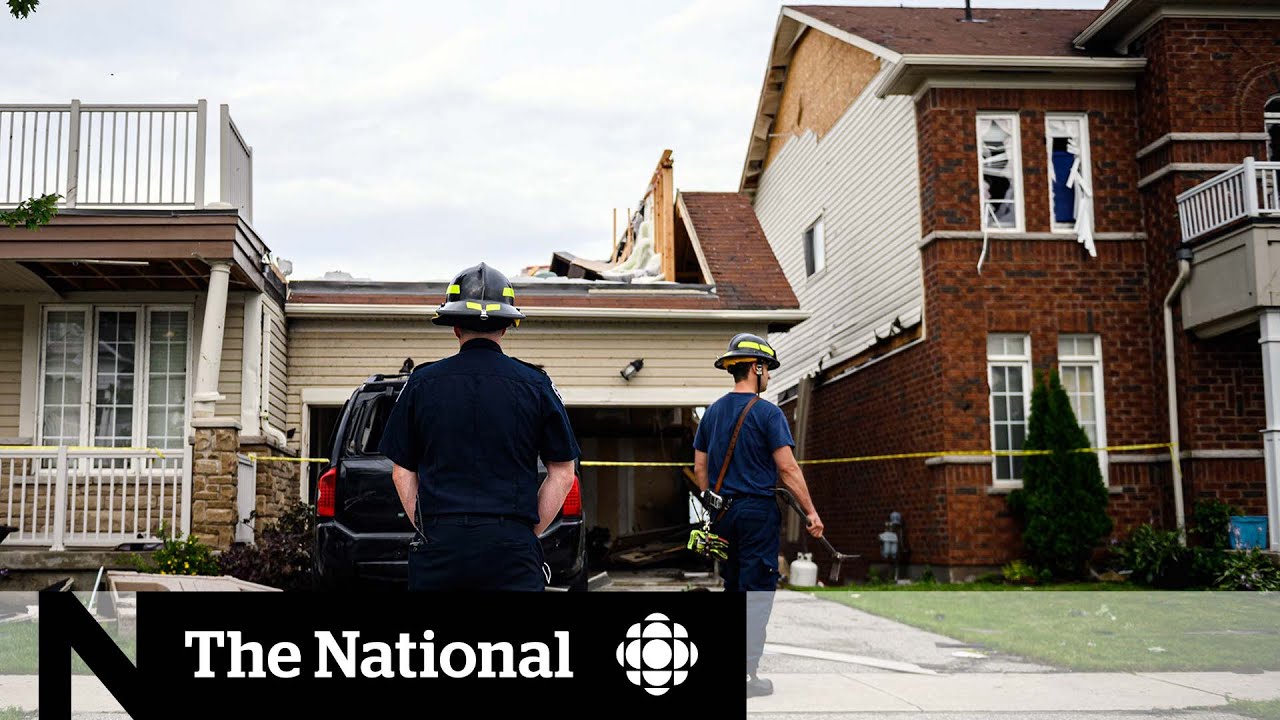 Tornado leaves trail of destruction in Barrie, Ont.