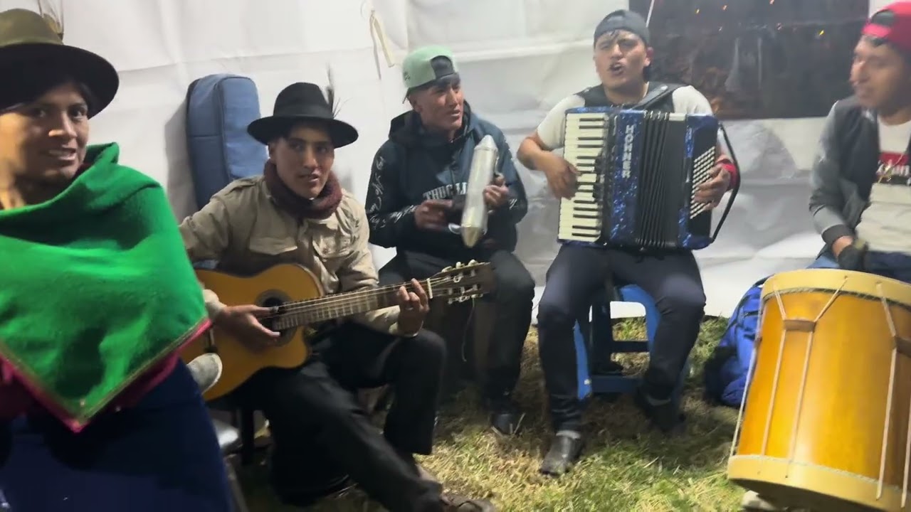 Grupo &ldquo;Coraz&oacute;n Andino&rdquo; _ Que lindo son tus ojos