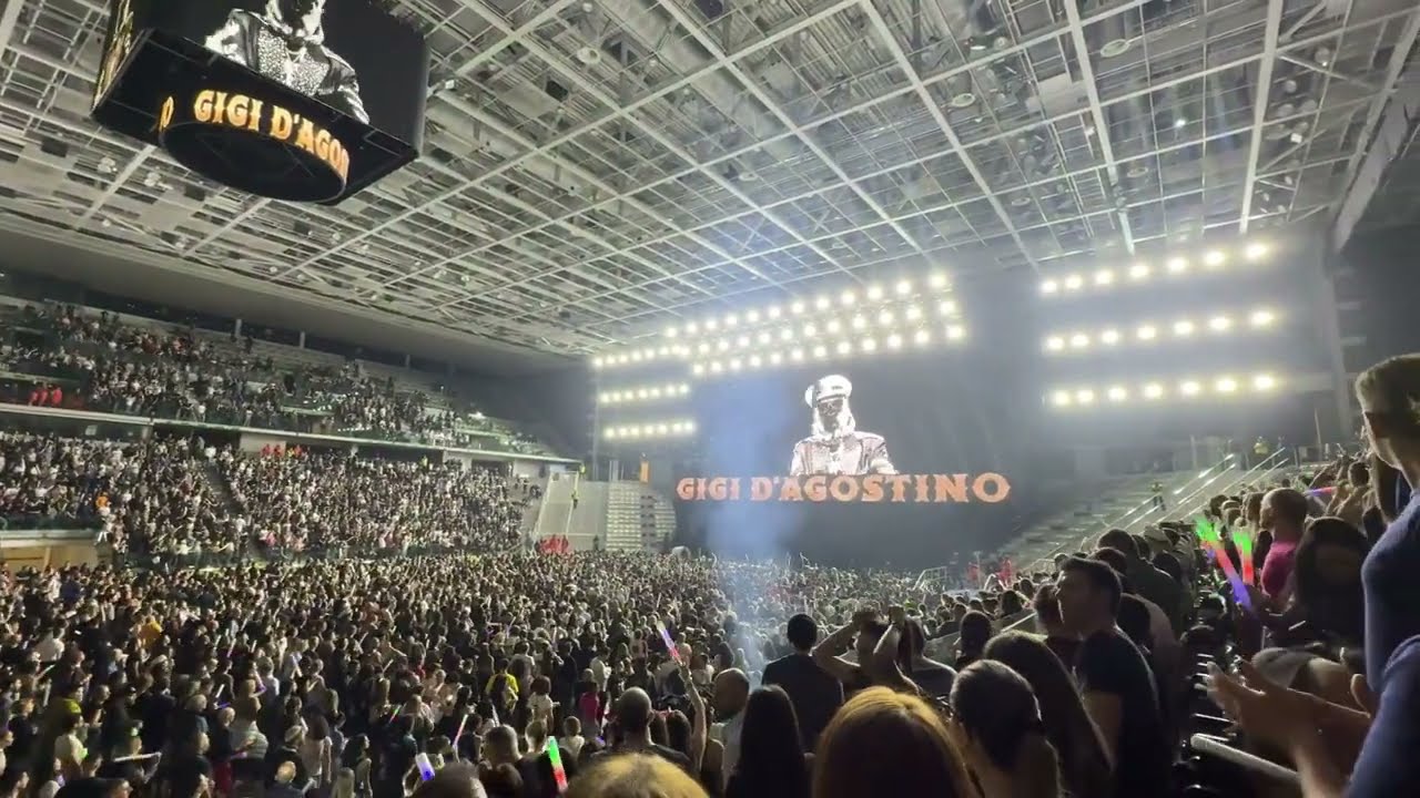 Pioggia e Sole - Gigi D'Agostino Live @ Inalpi Arena Torino 28/02/2025
