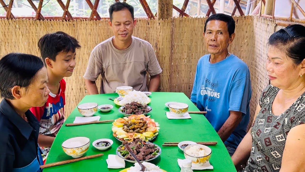 Ruột Heo Khìa Nước Dừa Đậu Đũa Xào thịt Bò Món Ngon Quê Hương Ai Cũng Thích /at6n