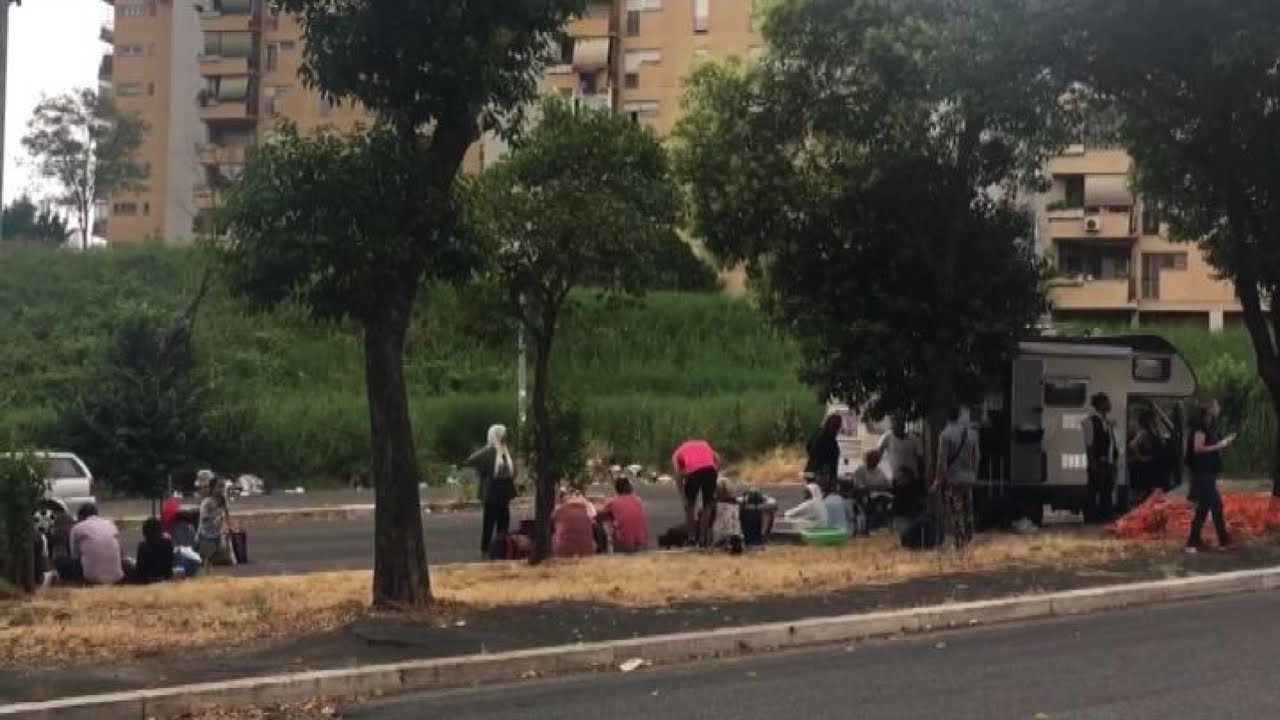 Roma, gli sfollati di Primavalle: ora siamo per strada