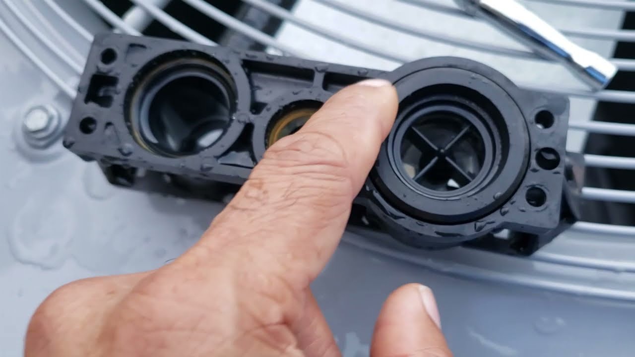 Troubleshoot an Autotrol Metered Water softener: Turbine repair
