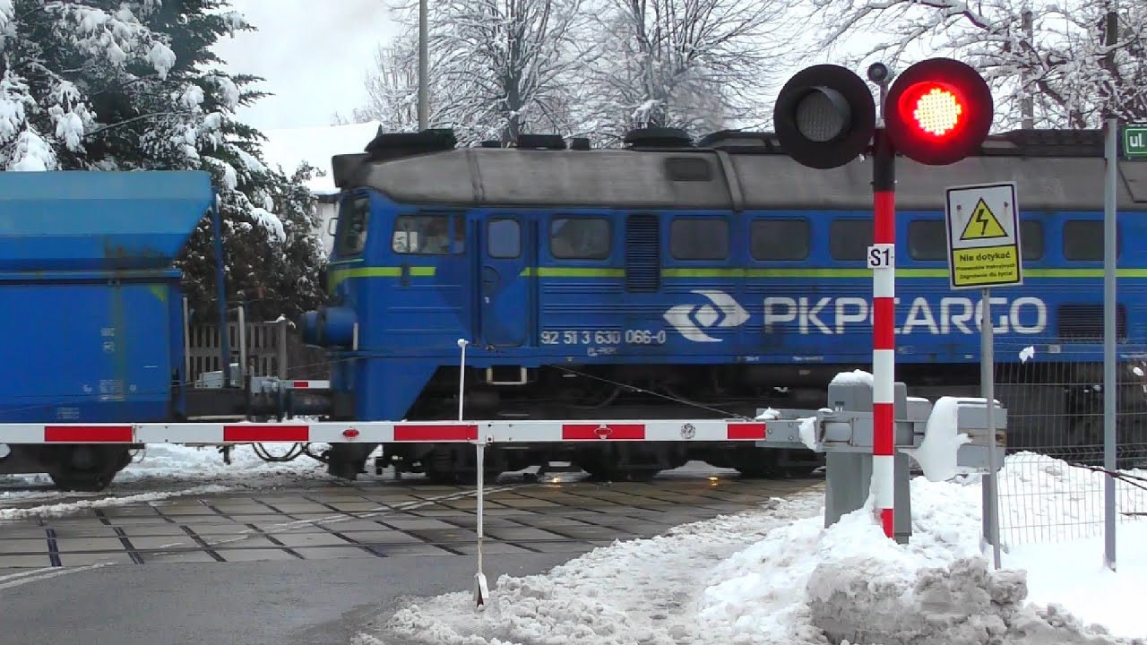[4K] Przejazd kolejowy, Bielsko-Biała ul. Straconki | Polish railroad crossing