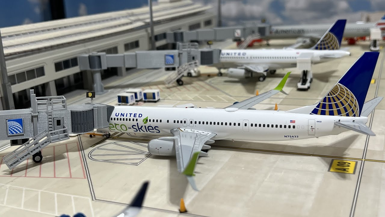 1/200 Airport 10 Gate 10/6/23