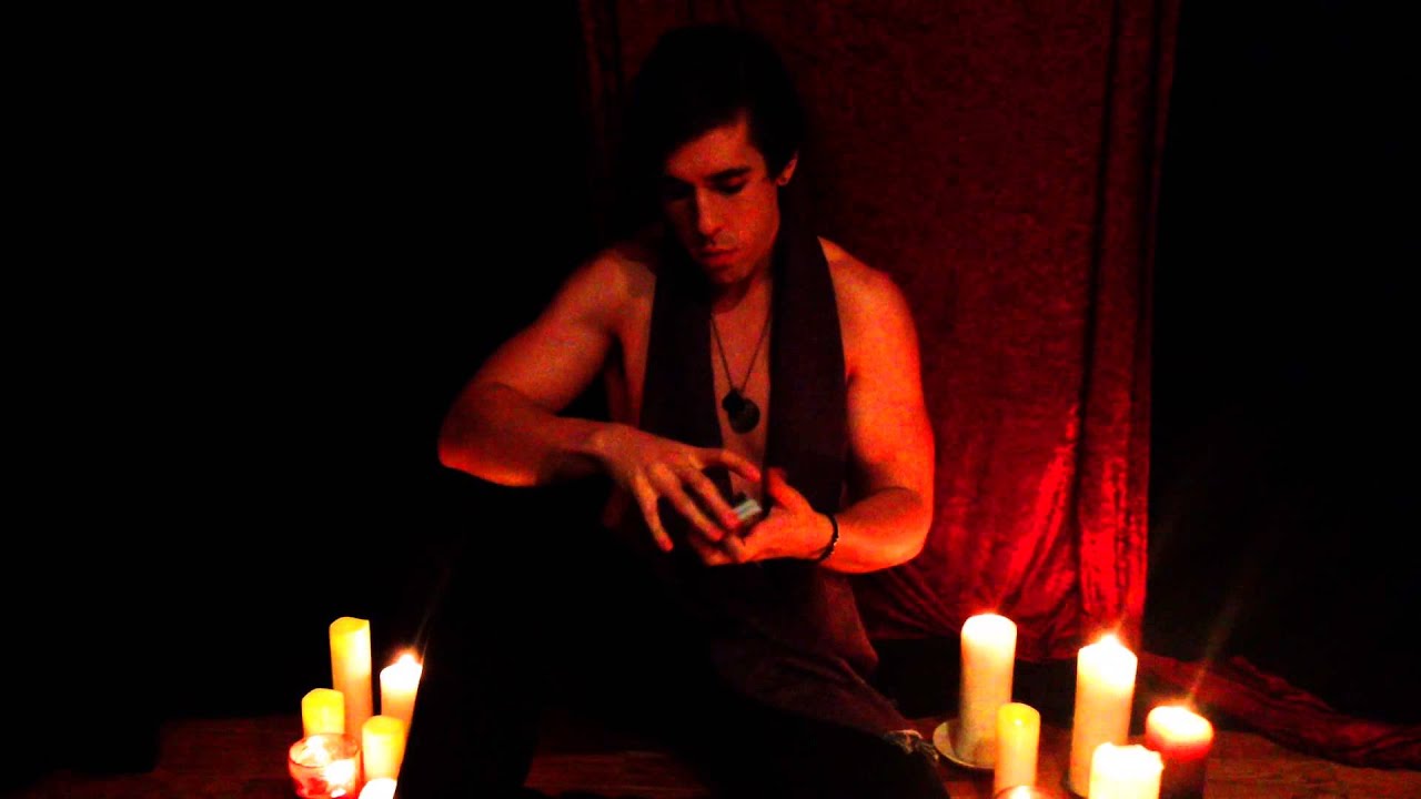 Sydney Magician Jackson Aces - 'Canvas' - Card Magic + Cardistry