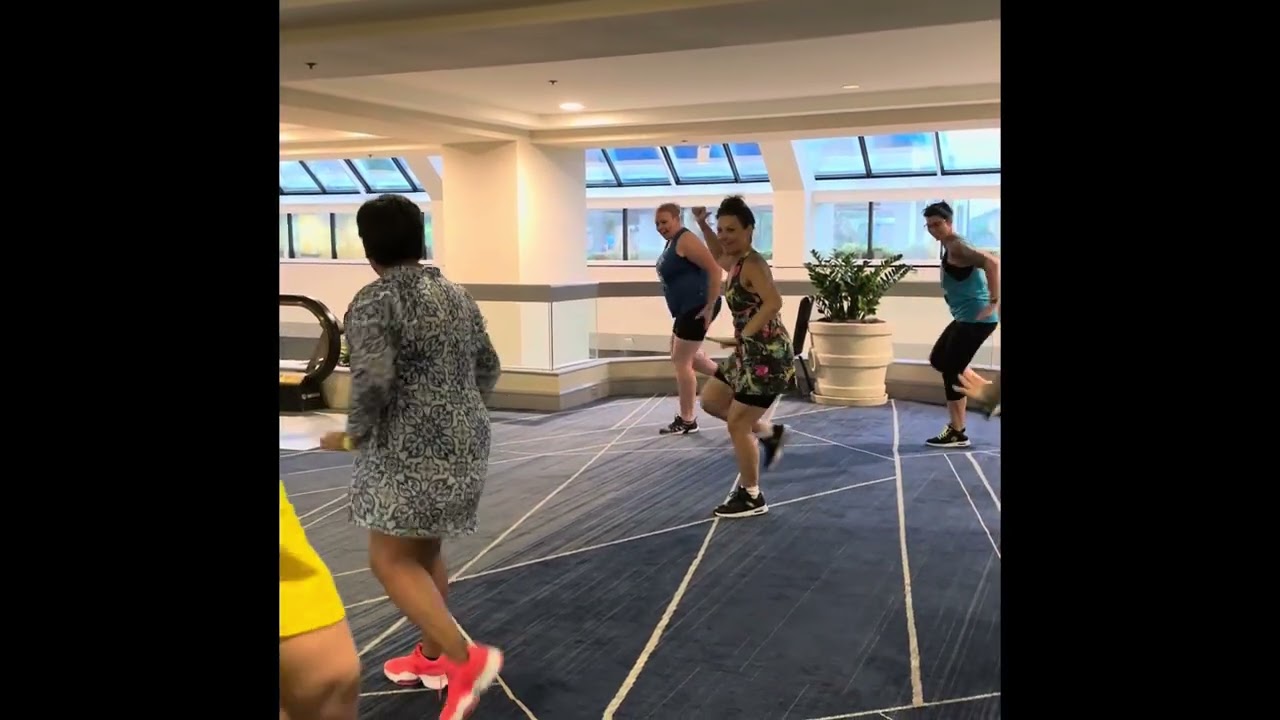 Aqua Zumba choreo Celia - salsa - by Gente de Zona