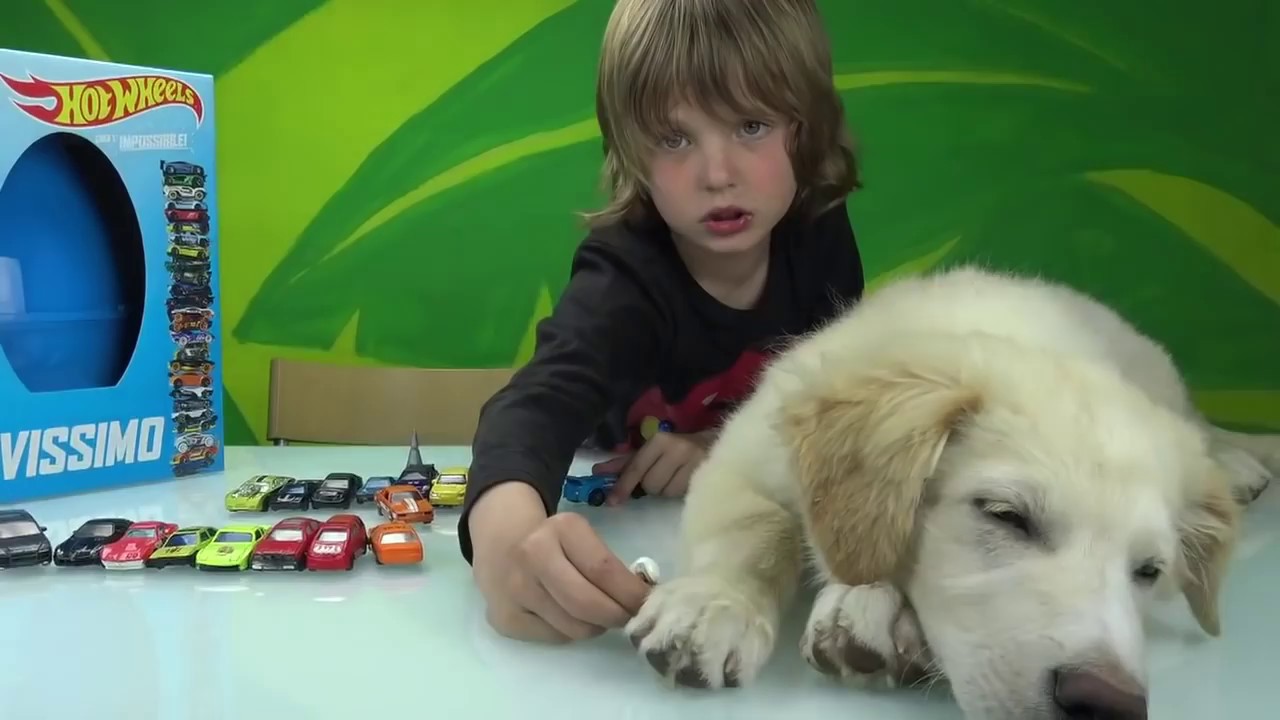 APERTURA UOVO DI PASQUA HOT WHEELS !!!  Uovissimo con 5 giochi - Pasqua 2018 - Canale Nikita