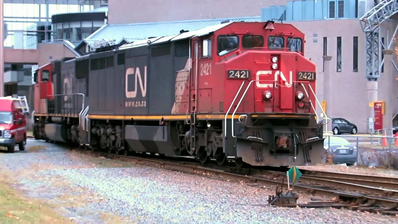CN Dash 8-40CM 2421 with website logo Dartmouth 18 November 2015