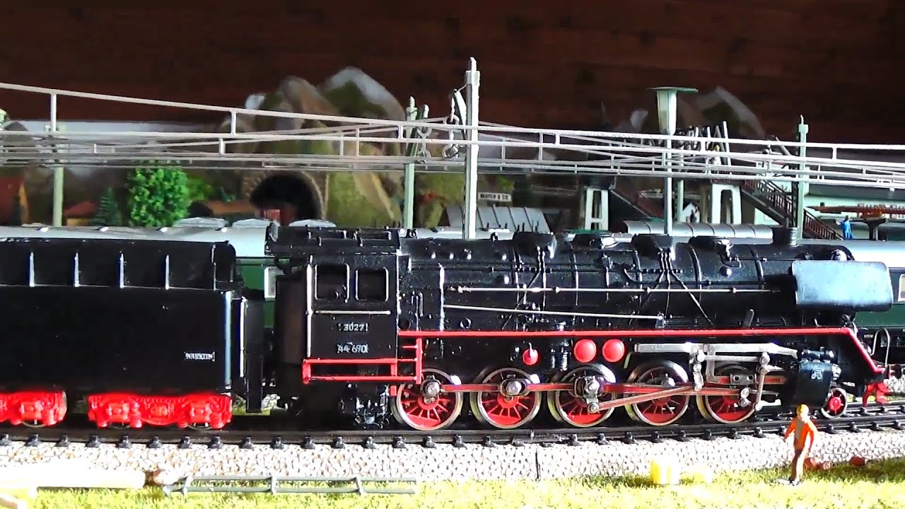 Märklin H0 - M-Gleis Fahrvideo BR 44 und BR 01 - 3027 und 3048 der 60er Jahre
