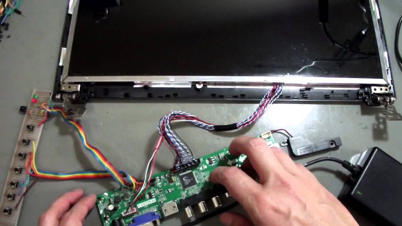 Como transformar uma tela LCD de notebook em uma TV